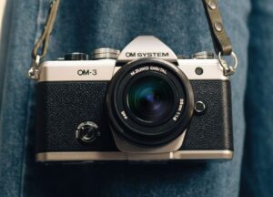 OMシステムズの噂「OM-3」に関する最新情報（外観正面の写真がリーク）
