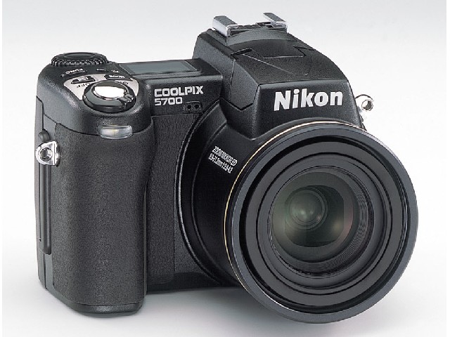Nikon ニコン COOLPIX 5700