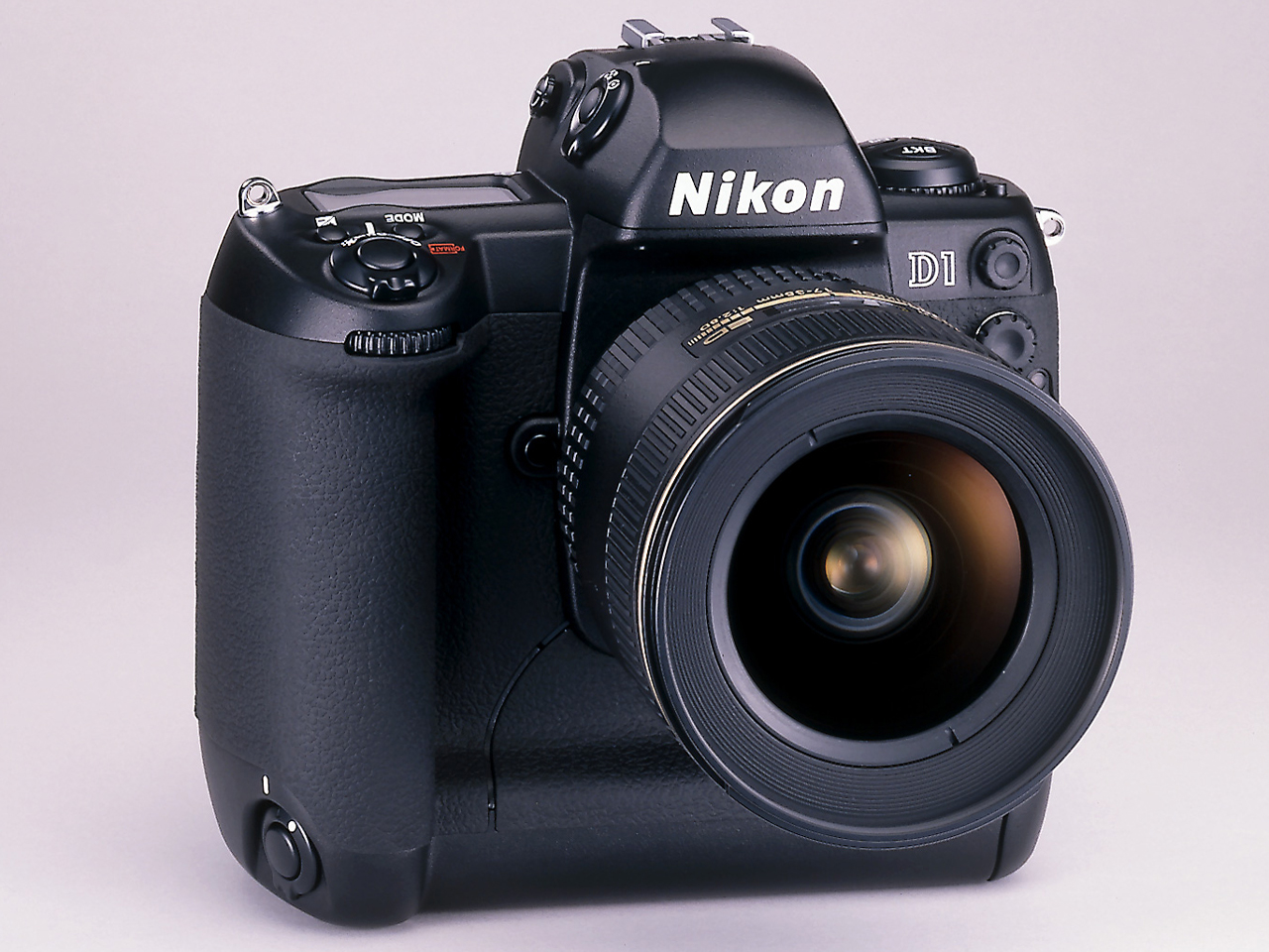 Nikon ニコン D1