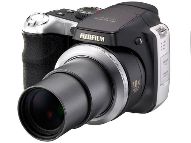 FUJIFILM 富士フイルム FinePix S8100fd